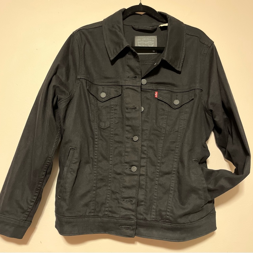 Levi's Women's Black Denim Jacket